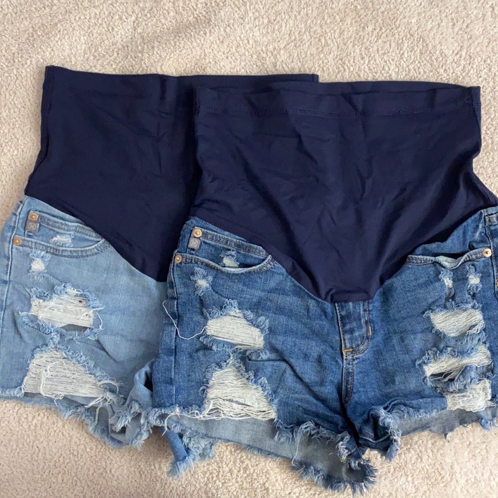 PINKBLUSH distressed raw hem maternity shorts sz S